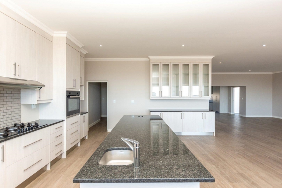 4 Bedroom Property for Sale in Myburgh Park Western Cape